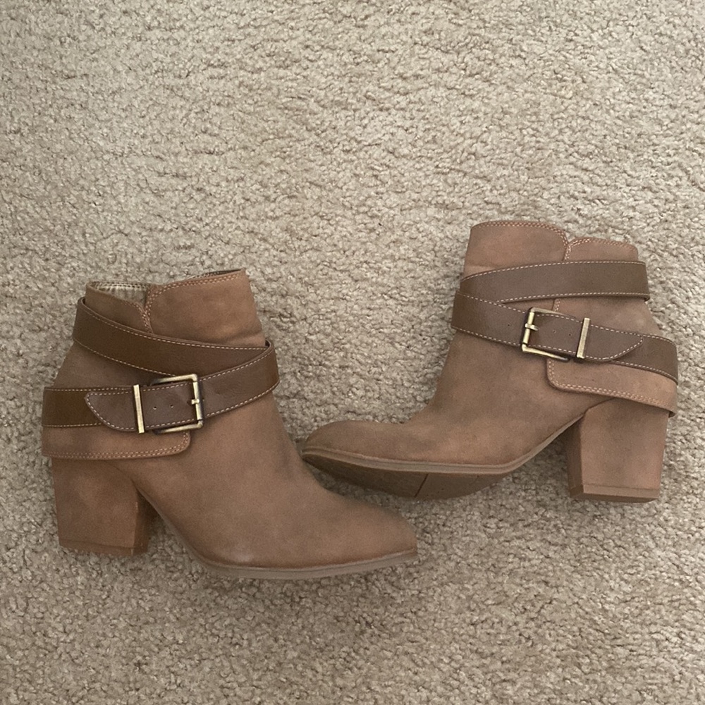 Tan booties - Picture 2 of 5